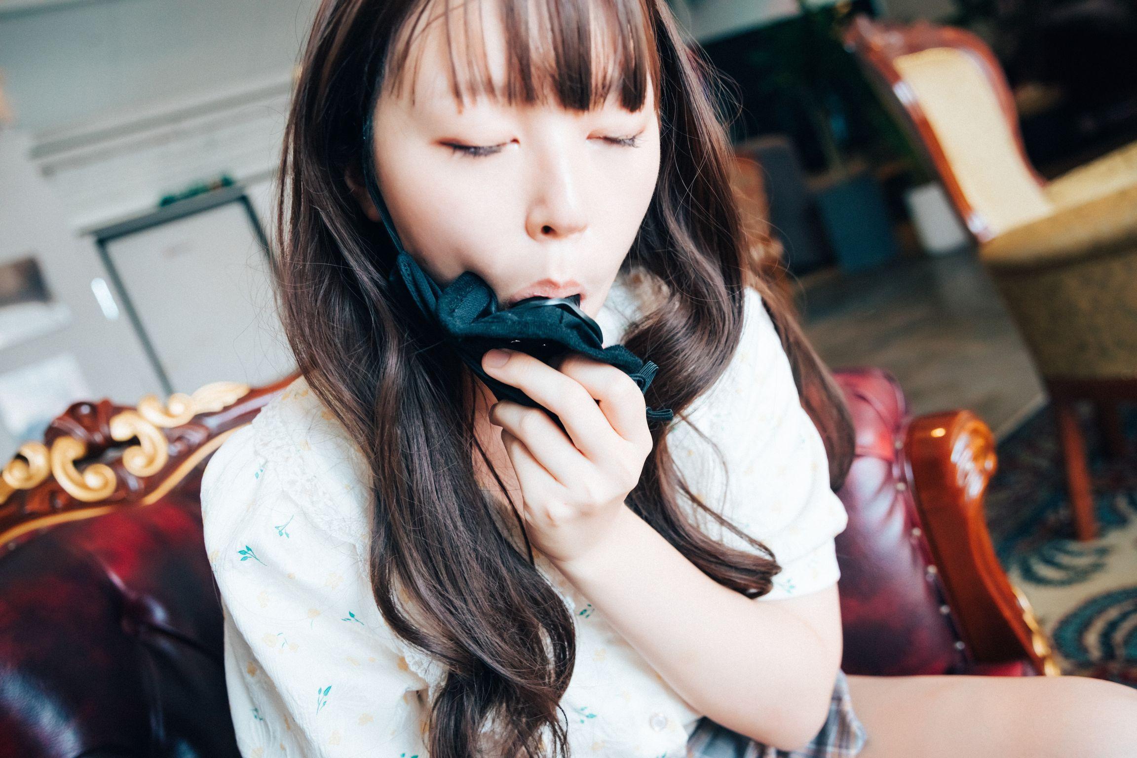 [Loozy] Mozzi (모찌): Pee Dog Play (104 photos )(79)