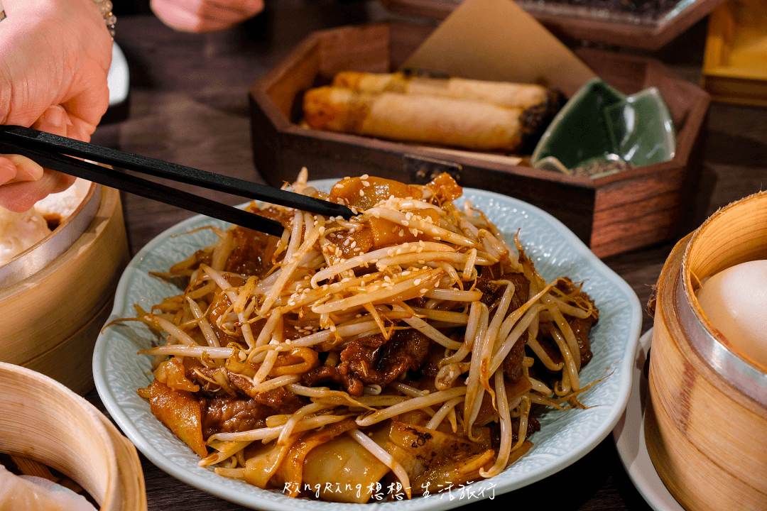蒸鮮腸粉乾炒牛河
