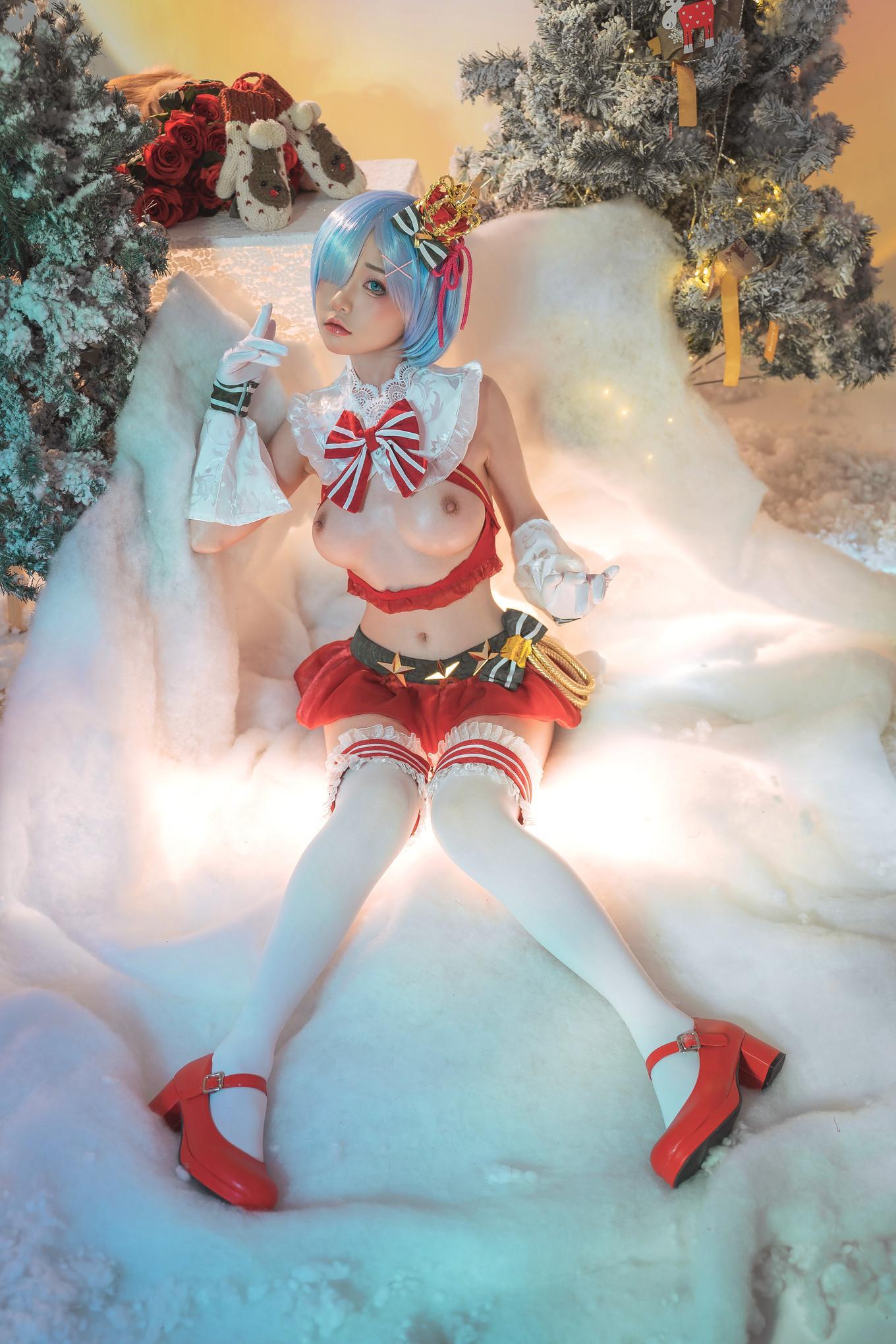 Nekokoyoshi 爆机少女喵小吉, 写真集 Christmas Begins(11)