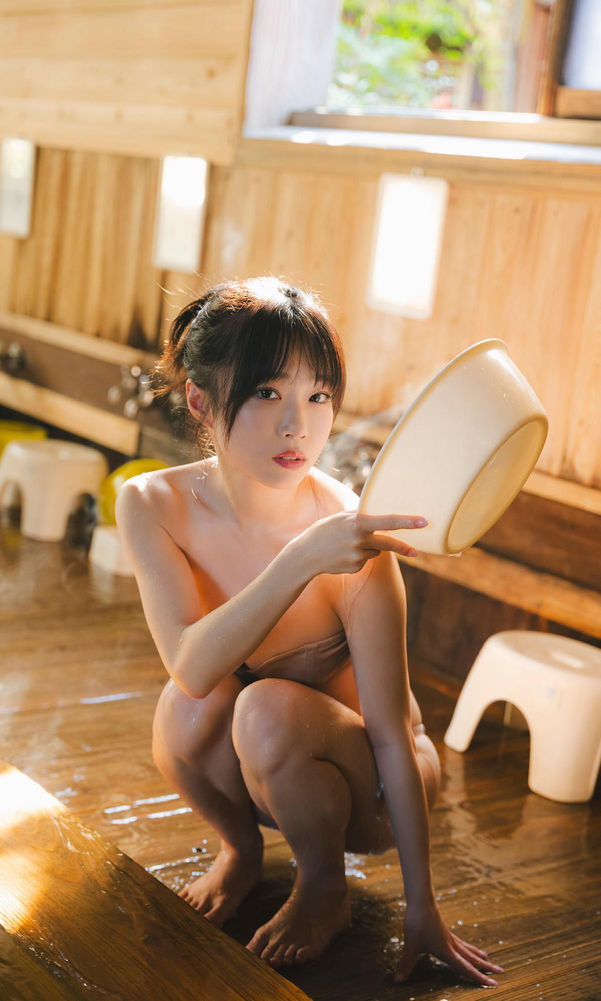 Miyu Kishi 岸みゆ, 週プレ PHOTO BOOK 「こんな日がくるなんて」 Set.02(2)
