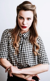 Lauren German XkLNeFfS_o