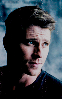 Garrett Hedlund Tf5fQRZW_o