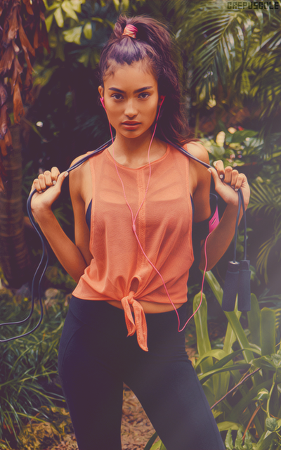 Kelly Gale - Page 7 MlPwyYcX_o