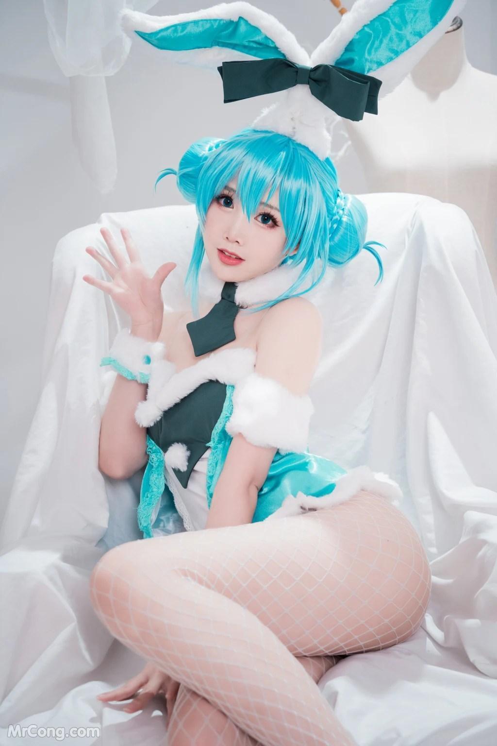 Coser@面饼仙儿 No.088: 初音兔女郎 (17 photos)