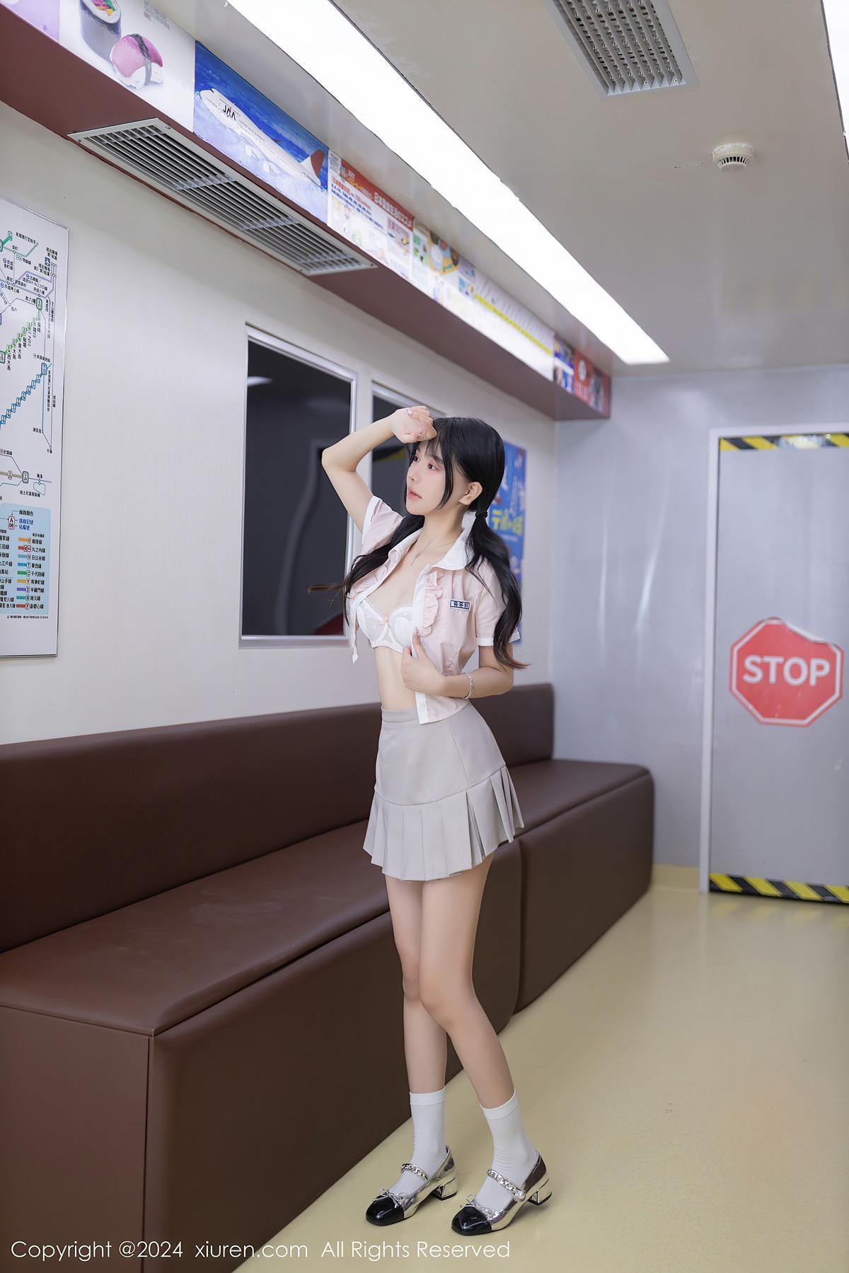 XiuRen秀人网 No.8515 幼幼Yoyo(40)