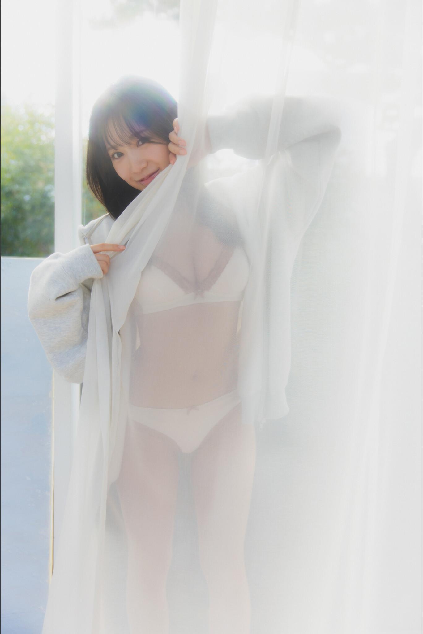 Sumire Yokono 横野すみれ, FRIDAYデジタル写真集 『悪魔的に小悪魔ッ!』 Set.03(4)