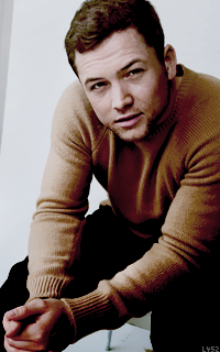 Taron Egerton XMcJjij8_o