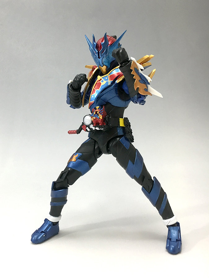 Kamen Rider - S.H. Figuarts (Bandai) - Page 32 JPRgogPX_o