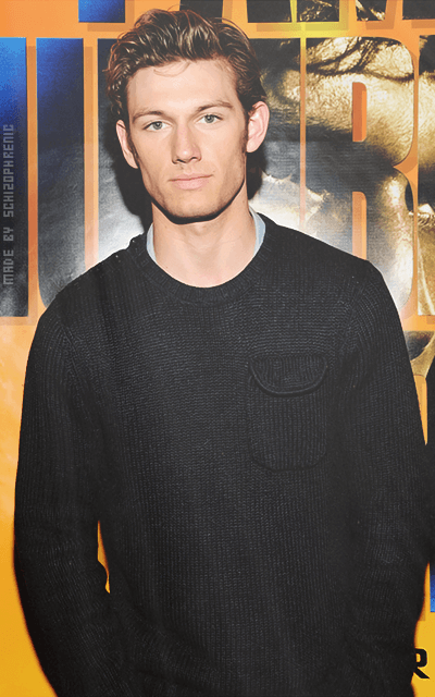 Alex Pettyfer IHvhI6we_o