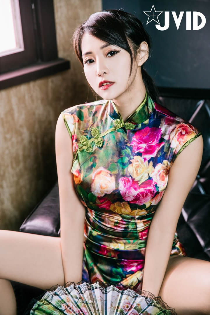 JVID milk god music cheongsam no holy light set picture 18