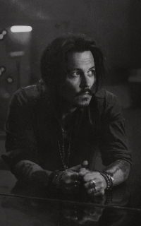 Johnny Depp ST5dUHbH_o