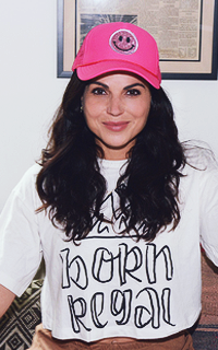 Lana Parrilla YSCJnXbw_o