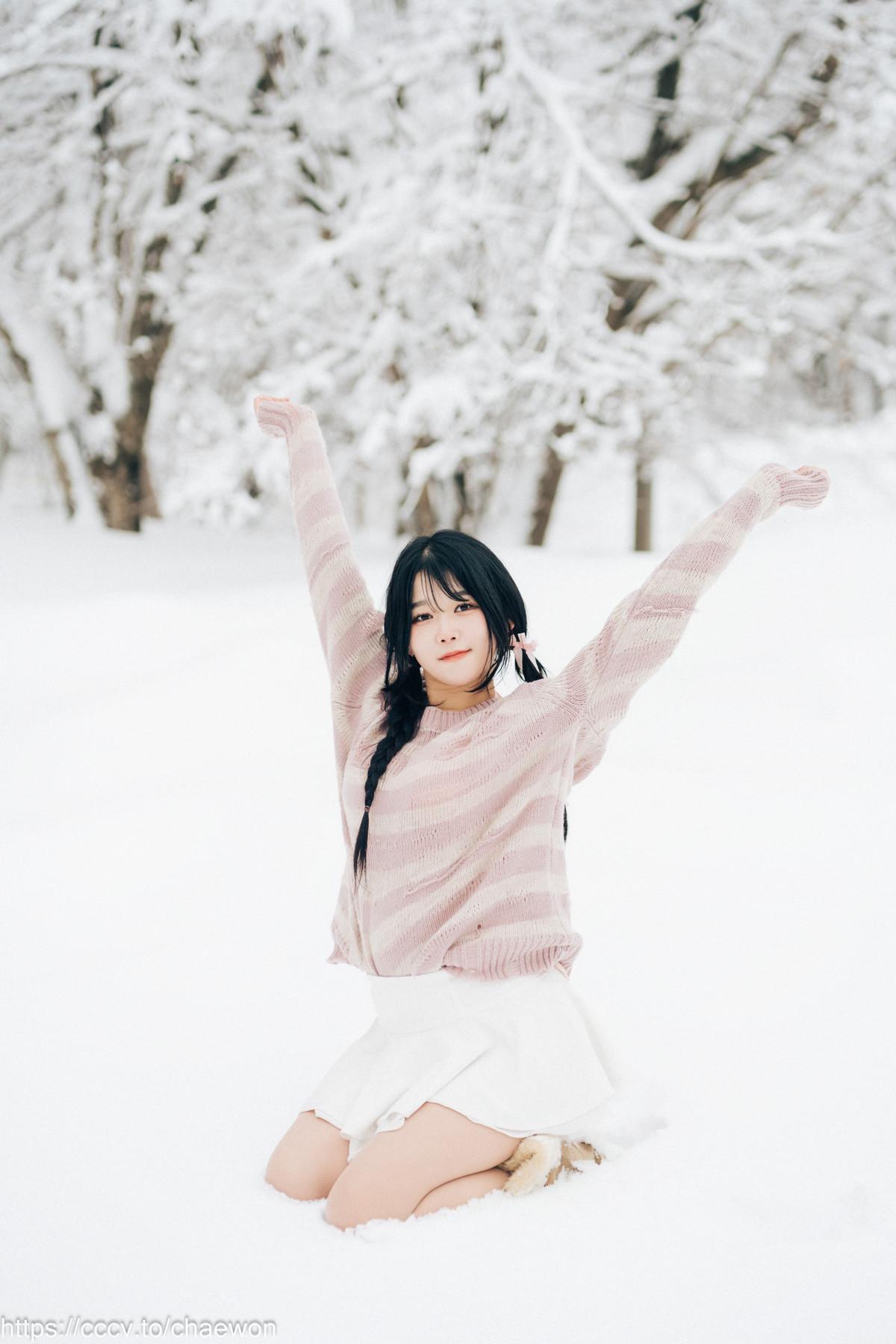 ZIA.Kwon 권지아, [Loozy] Snow Girl Set.01(33)