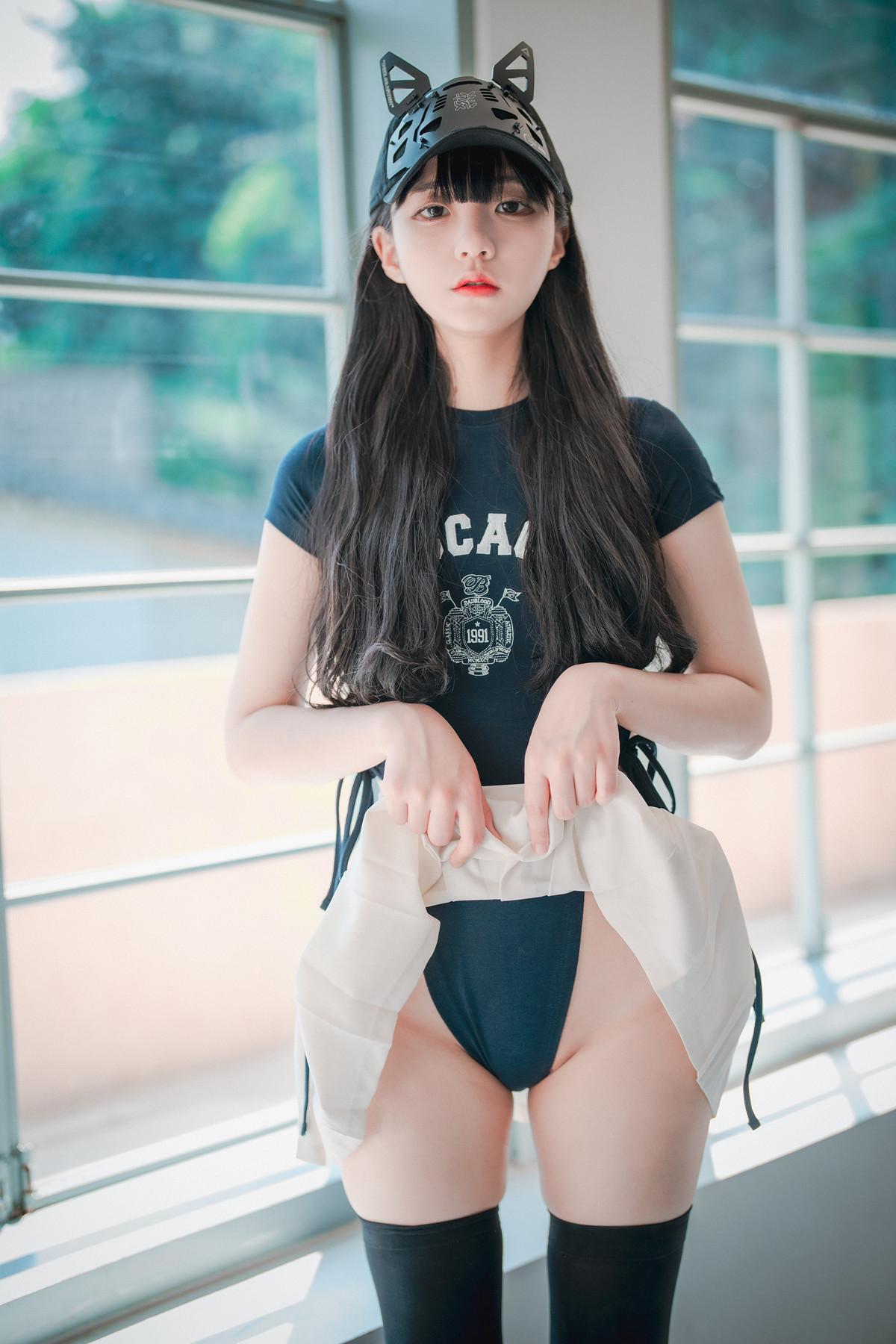 Jeong Jenny 정제니, DJAWA ‘Classic Athletic Girl in Navy Blue’ Set.02(31)