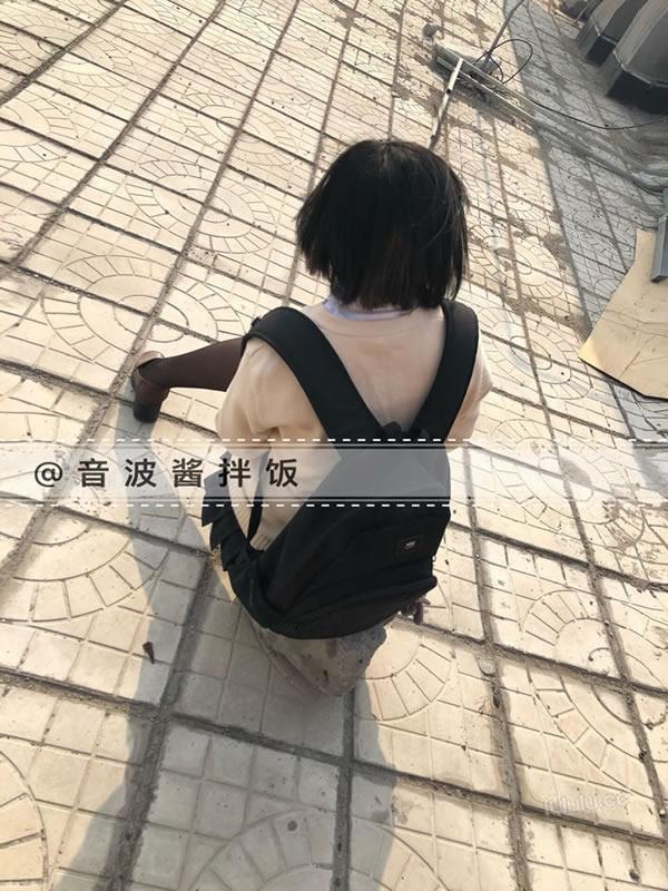 微博萝莉美女音波酱拌饭黑丝楼道无圣光人体写真(14)