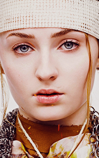 Sophie Turner - Page 2 JzFEkPRY_o