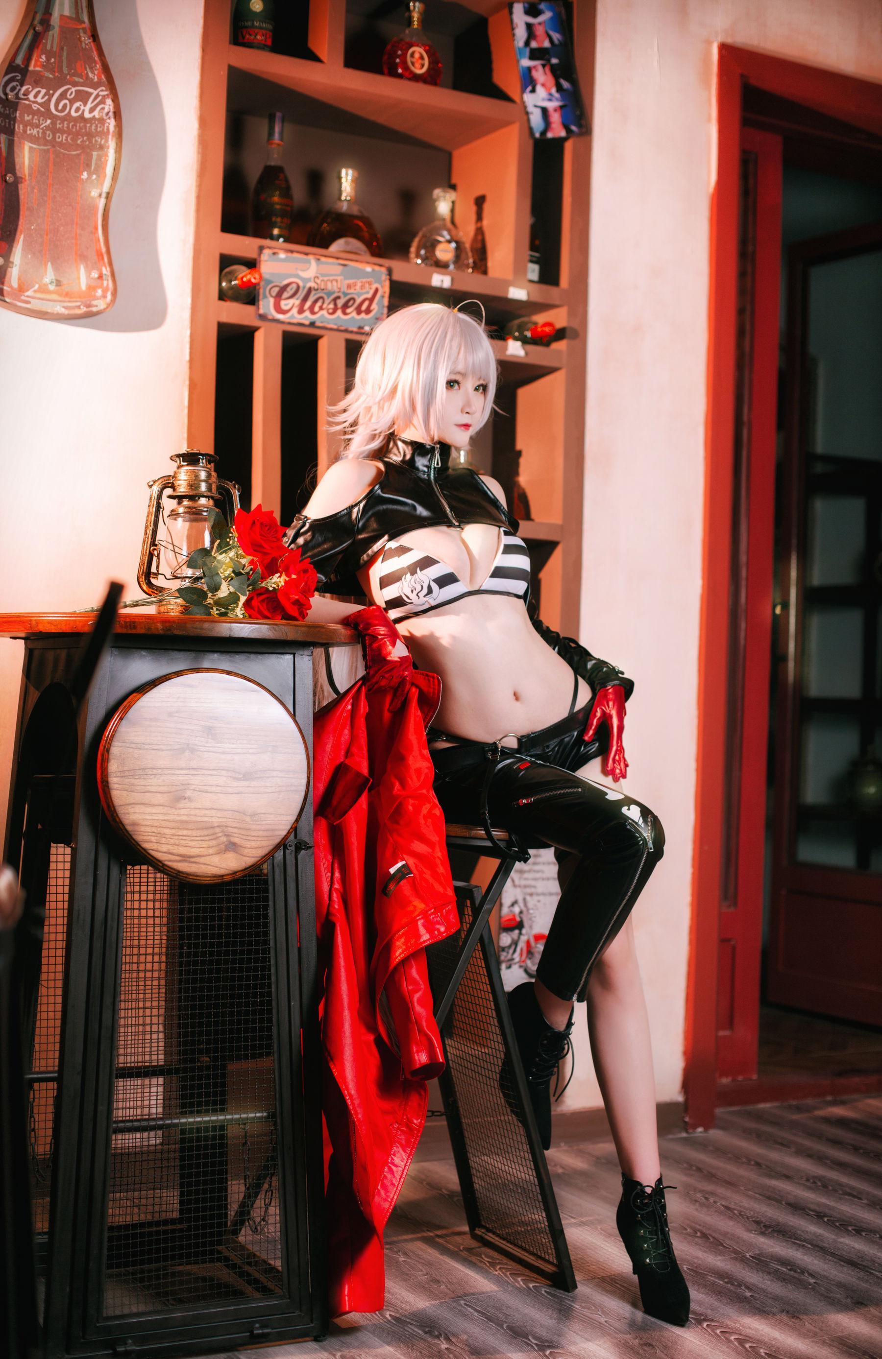 [美女Coser] yui金鱼 《贞德》 写真集(11)