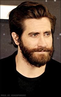 Jake Gyllenhaal - Page 2 DHsIgtAv_o