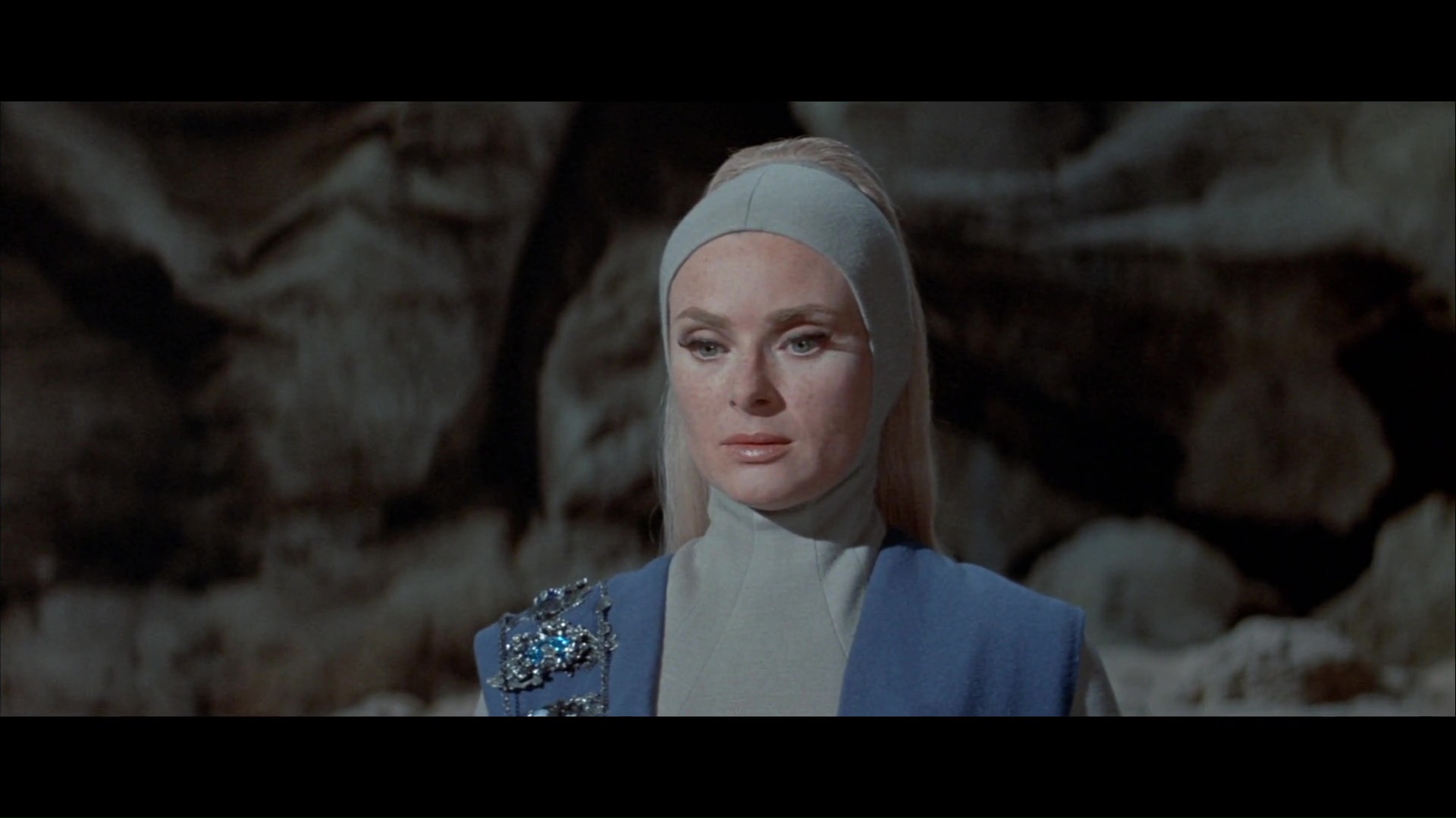 Bajo El Planeta De Los Simios 1080p Lat-Cast-Ing 5.1 (1970) VxHXqvDR_o
