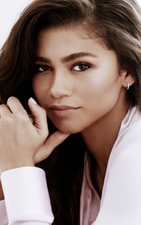 Zendaya Coleman 99kFJYfZ_o