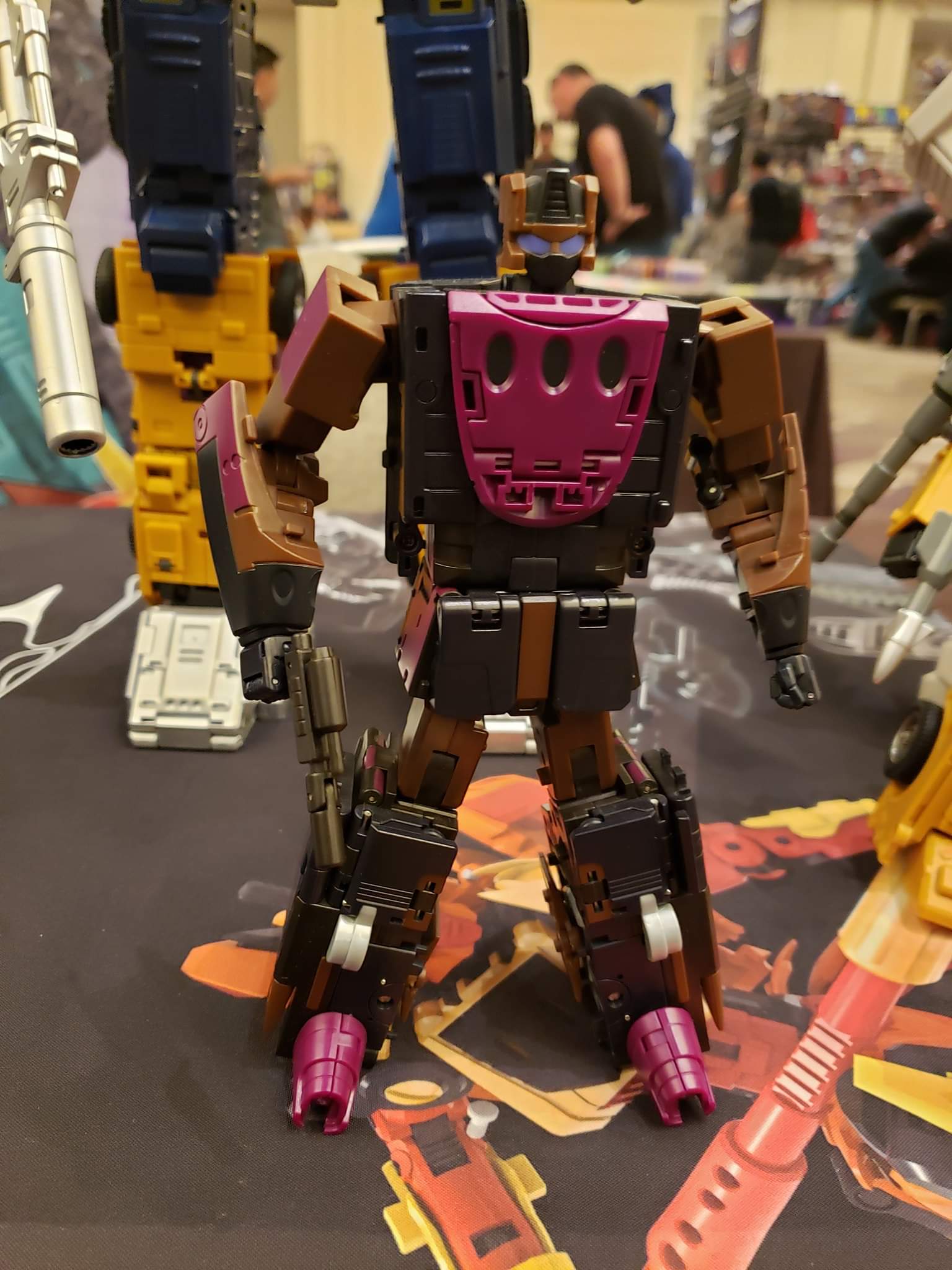 [Ocular Max] Produit Tiers - Jouet Assaultus (PS-13 à PS-17 Assaultus Malitia) - aka Bruticus - Page 4 KJWLJW9d_o