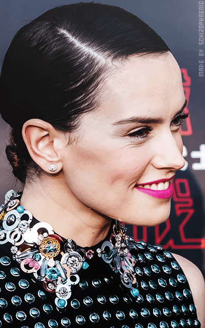 Daisy Ridley LOb6qgBt_o