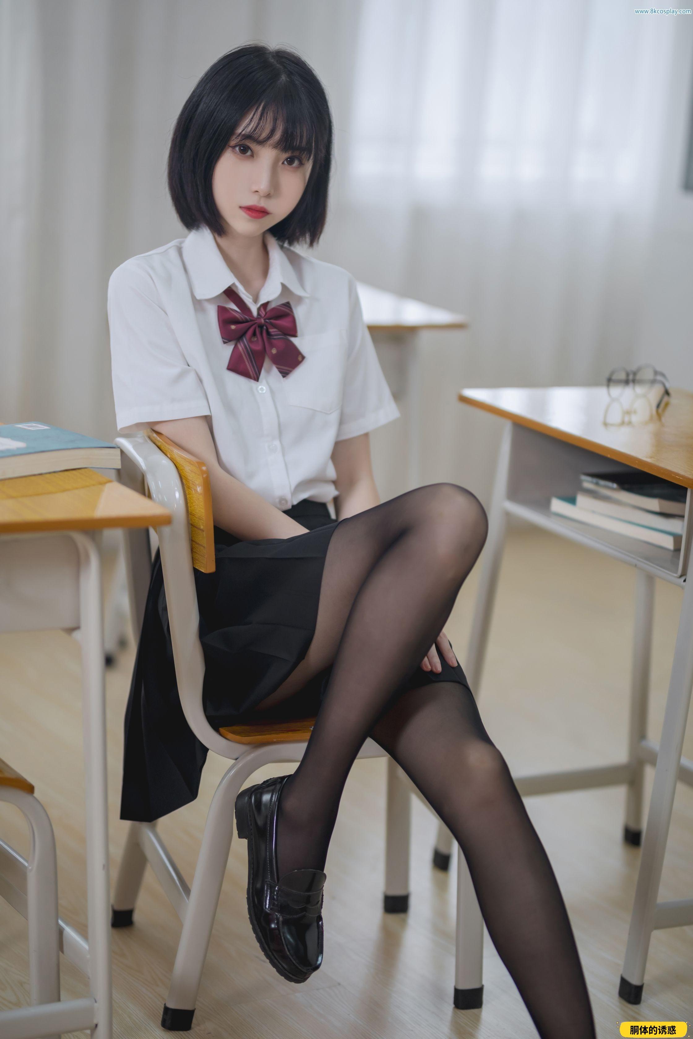 许岚LAN NO.01 教室jk黑丝 JK and Black Stocking [40P-525MB]