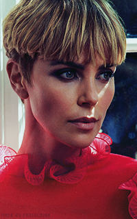 Charlize Theron YNhYSXkQ_o