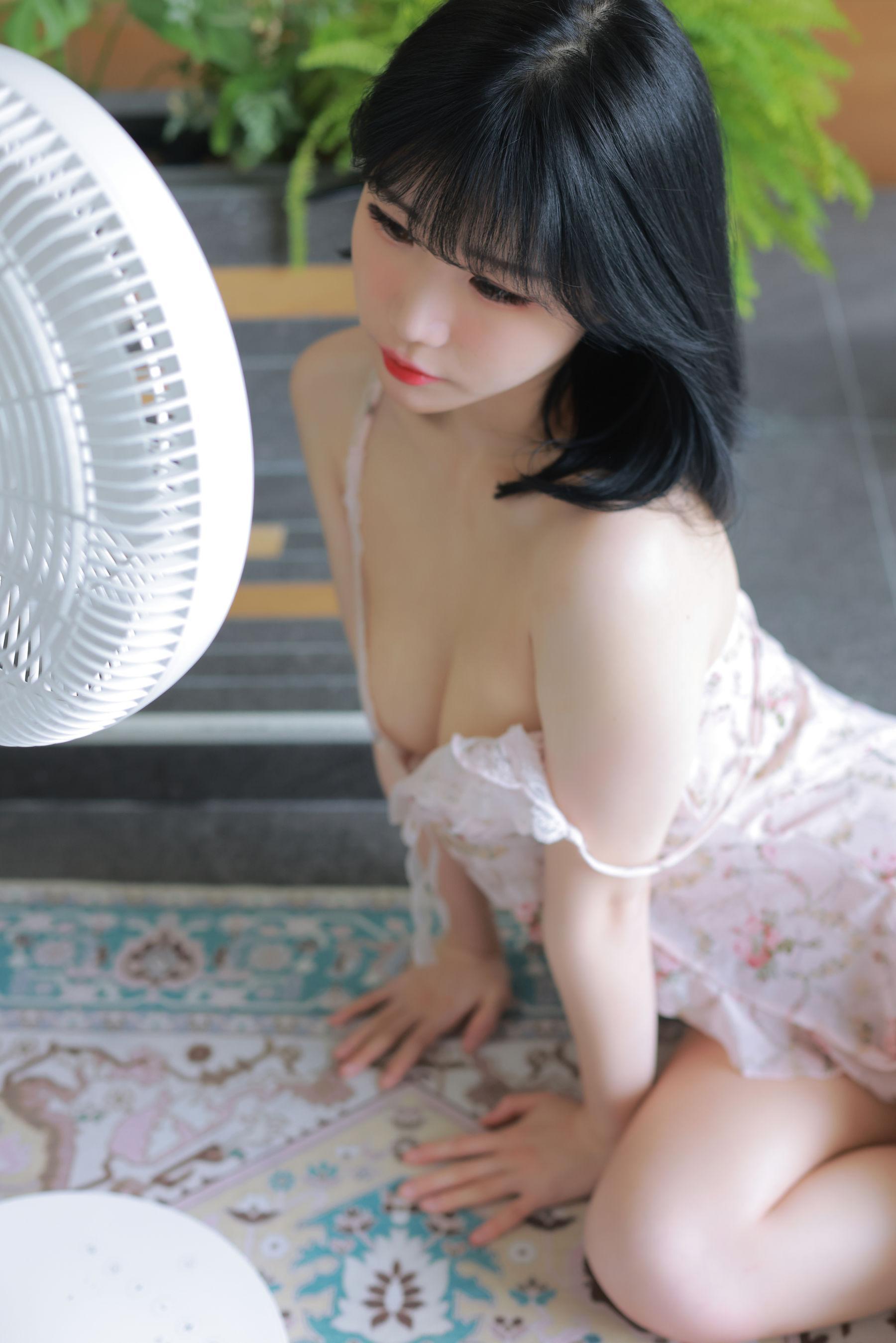 [Addielyn] Monthly Addielyn – July Morning classes 写真套图(6)