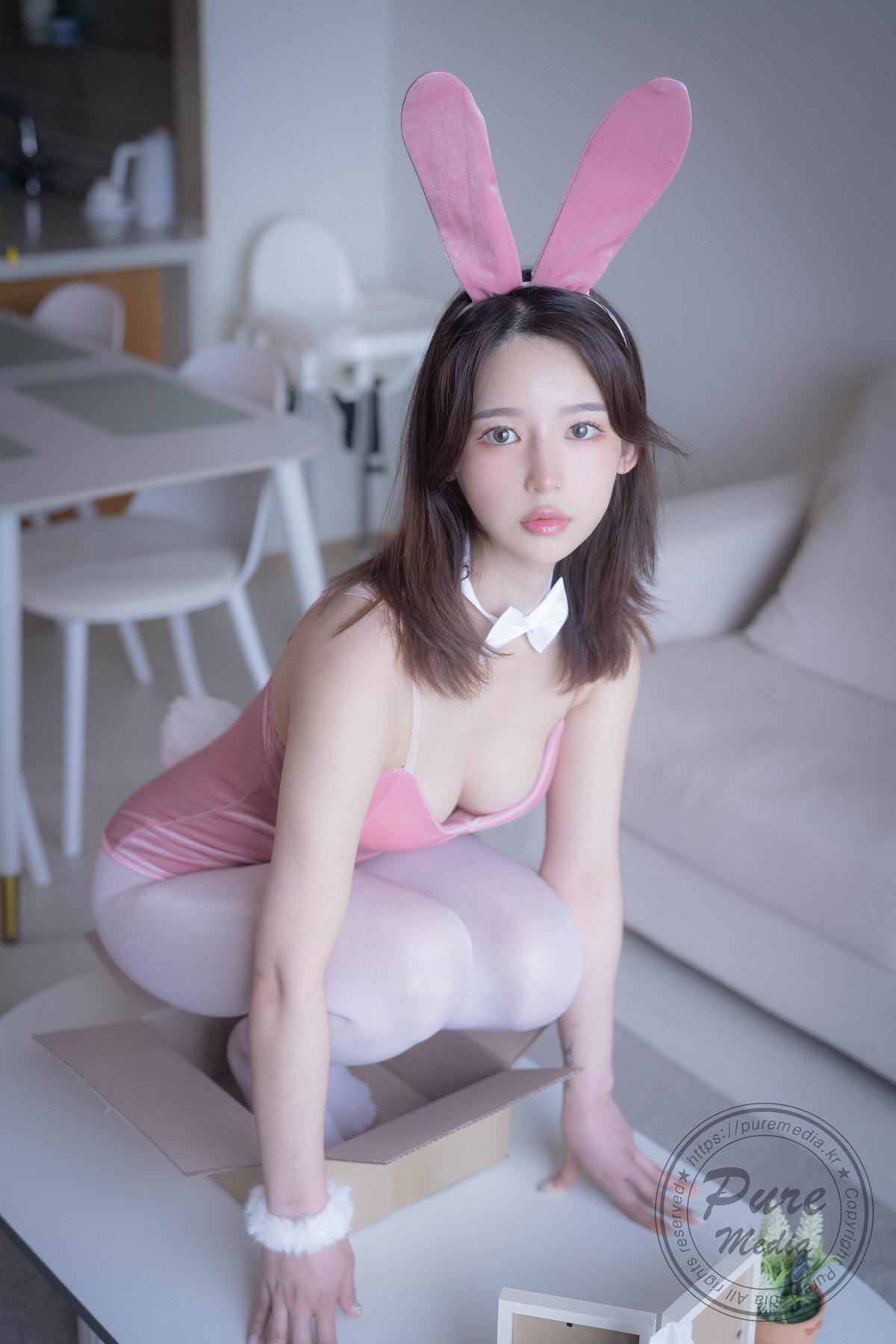 Yeha 예하, PURE MEDIA Vol.287 “Gift her a bunny doll” Set.01(6)