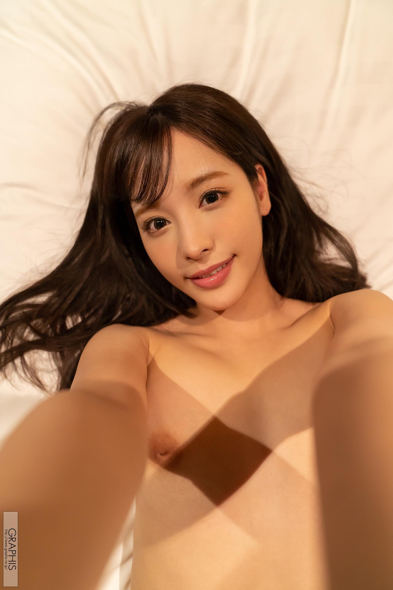 Kana Momonogi 桃乃木かな, [Graphis] Winter Special [Sign] Vol.03(24)