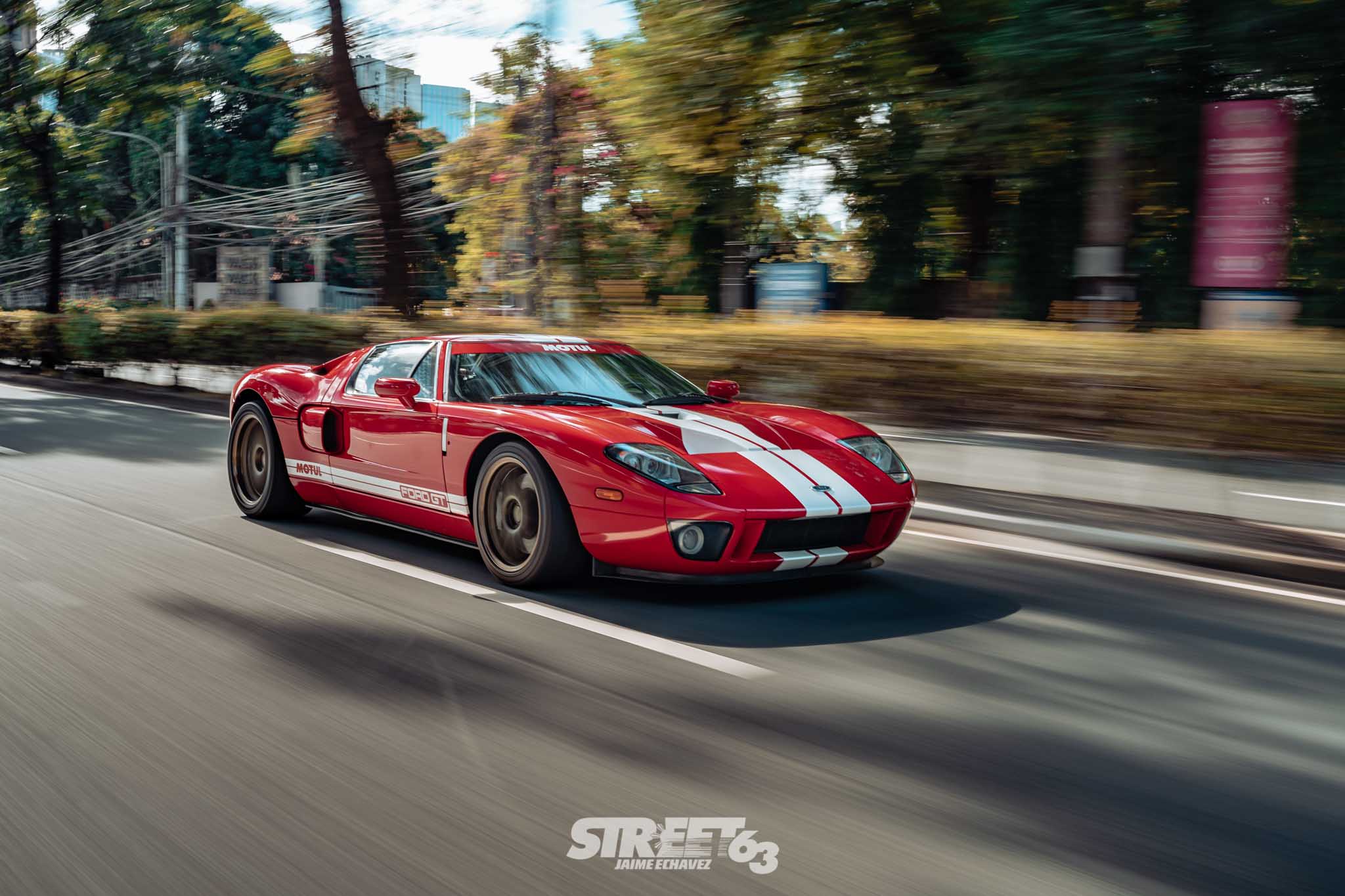 **Top Speed Legacy:** The Autoplus Ford GT