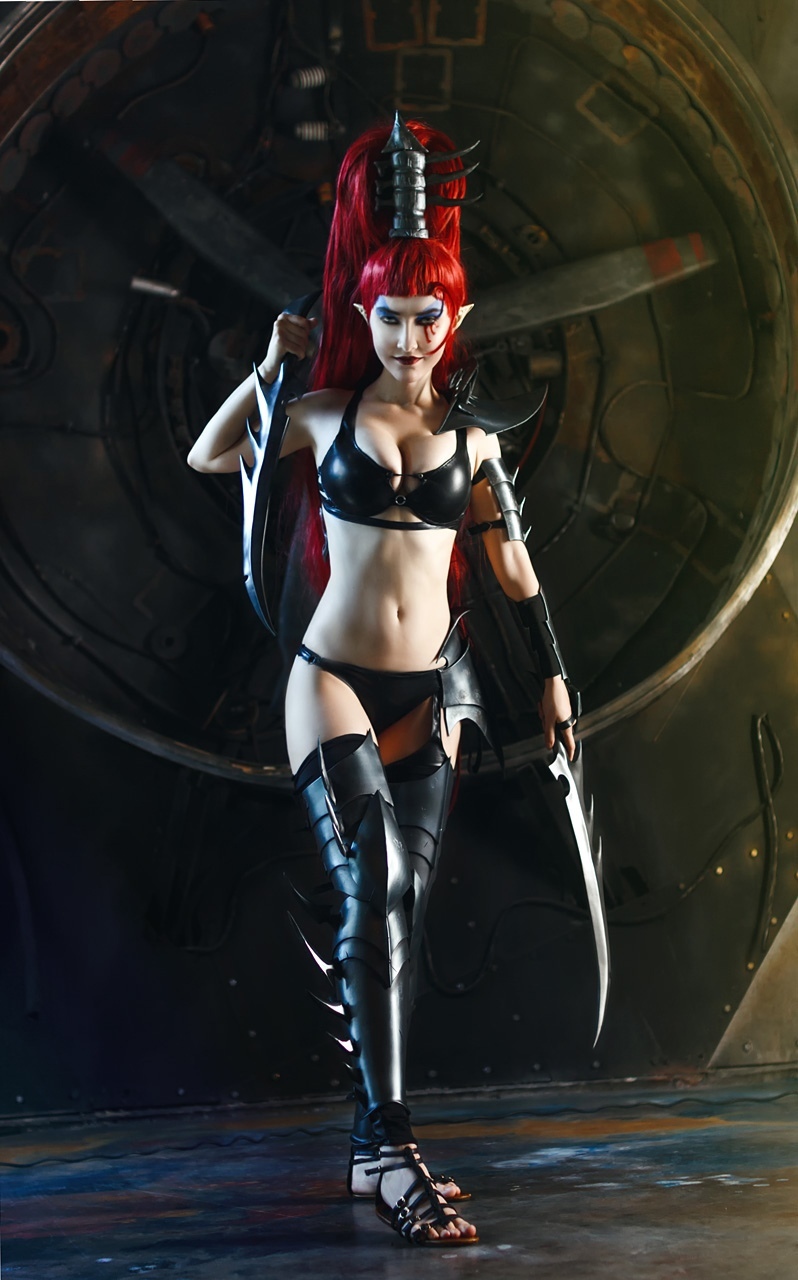 Shiera13 & Mechanical Vampire - Warhammer 40K Lelith Hesperax & Lady Aurelia Malys