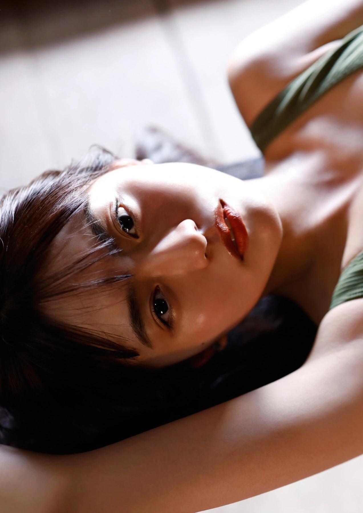 Runa Toyoda 豊田ルナ, 写真集 『side-B：Good to see Moon』 Set.02(20)