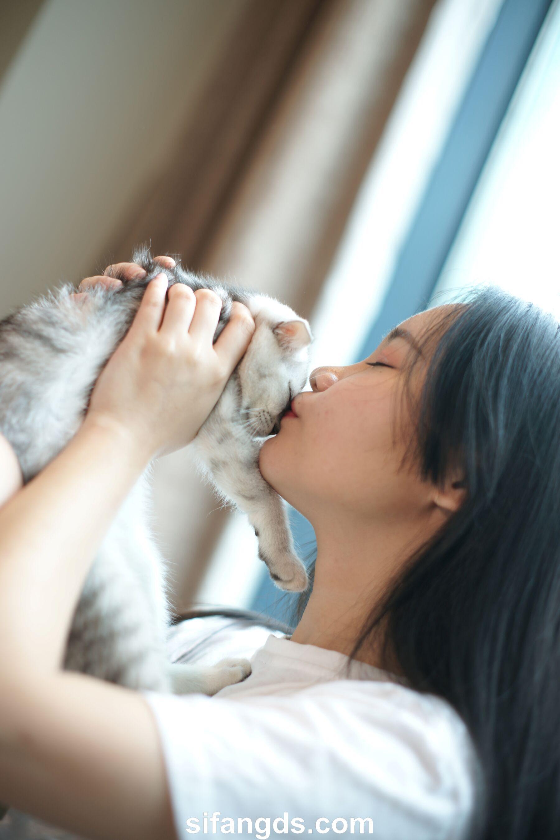 国模套图 素人私拍流出(81)