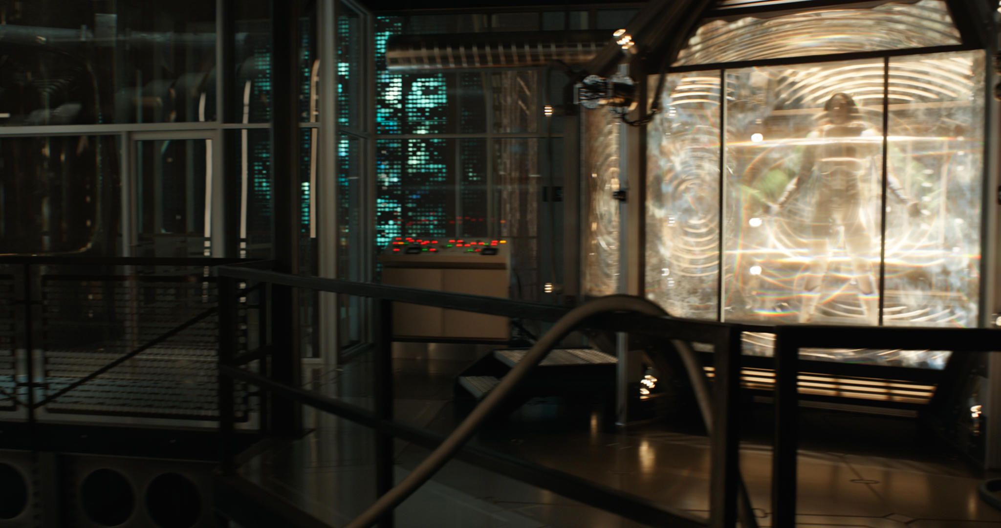 Ant Man And The Wasp New Hi Res Stills Spotlight Scott And Hope Teaming