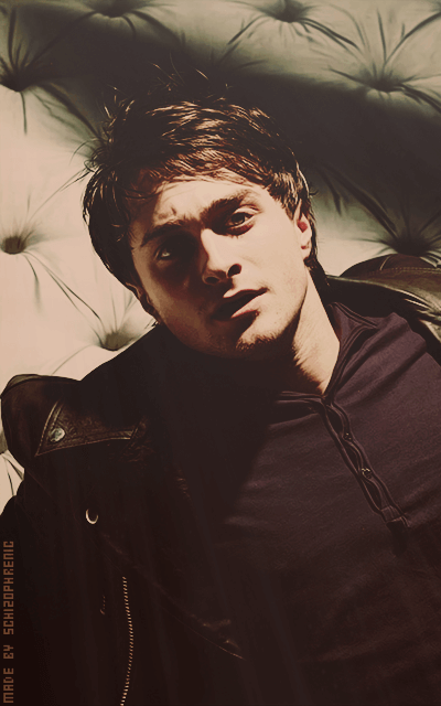 Daniel Radcliffe VydLFq1s_o