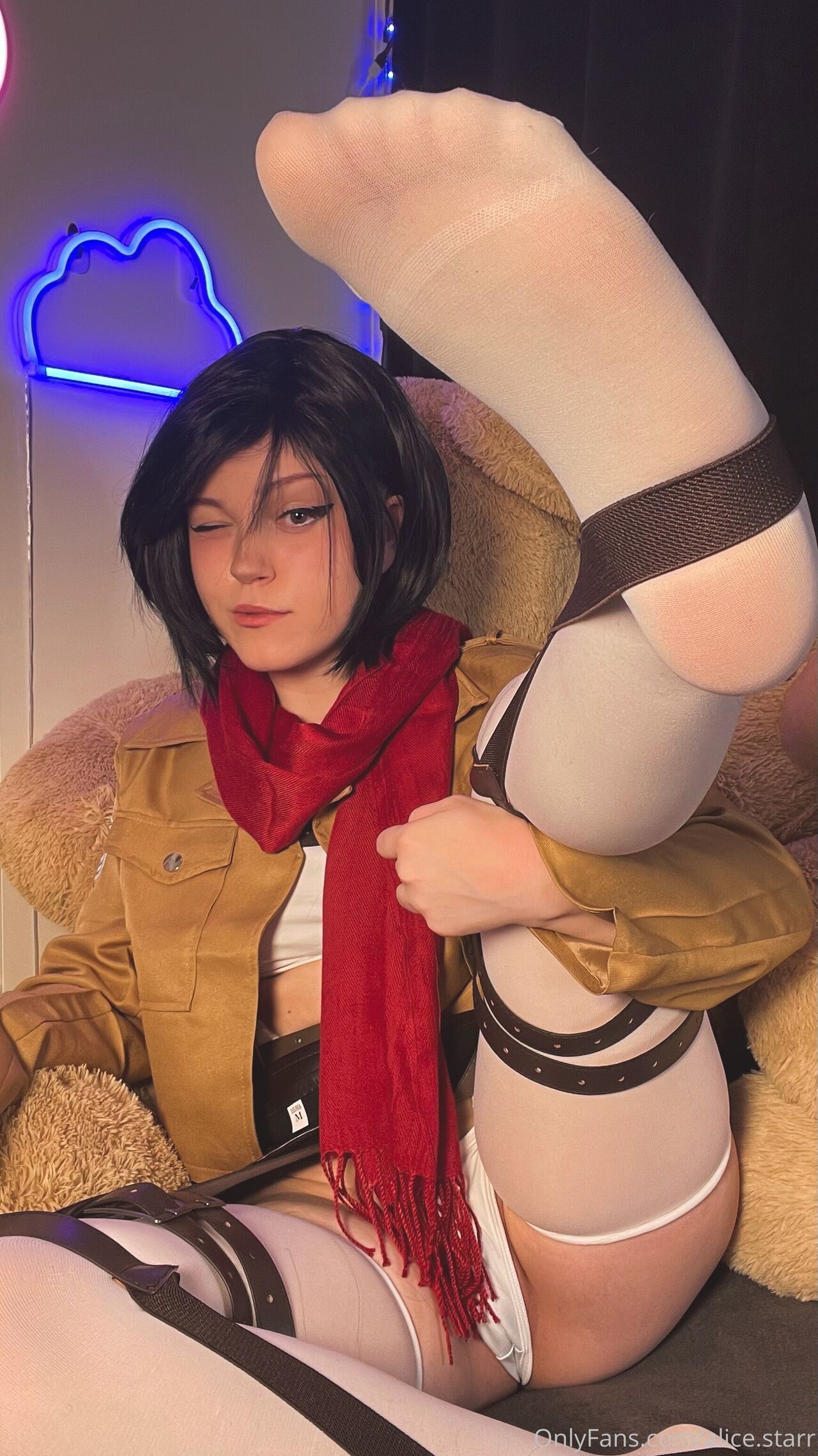 Alice Starr - Mikasa Ackerman