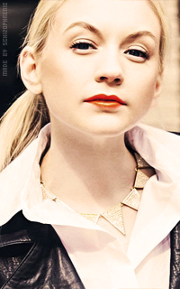 Emily Kinney PAiJsRw8_o