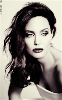 Angelina Jolie 2C5cwEHK_o