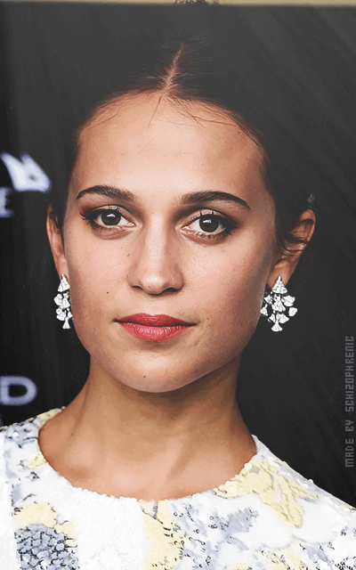 Alicia Vikander H9EUBNnR_o