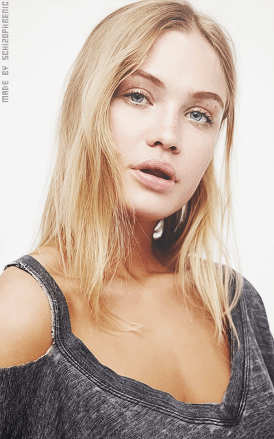 Camilla Christensen RICR0wuk_o