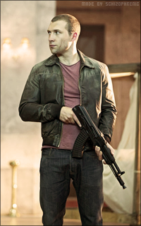 Jai Courtney 5gfNV7mN_o