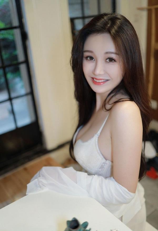 丰满熟女鲍妮boonie私房写真温柔气质迷人(21)