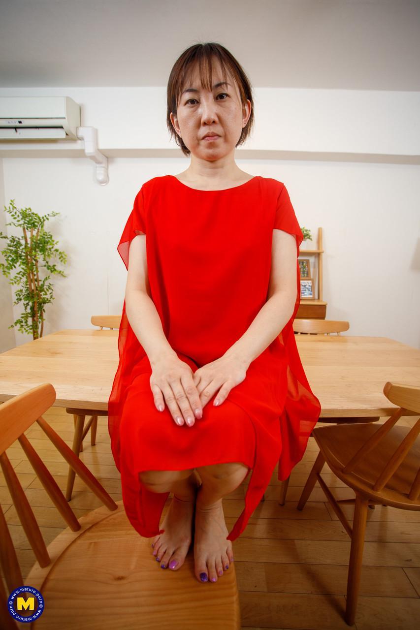 Japanese mom Yuki Kozakura posing in her red dress and panties in a solo(3)