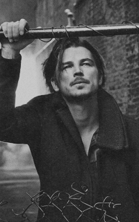  Josh Hartnett 8lfUkkLF_o