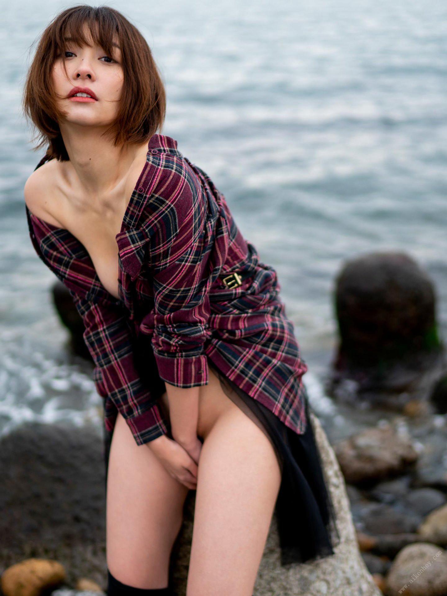 Mami Yamasaki 山崎真実, 週刊ポストデジタル写真集 「山崎真実×舞山秀一　Silent」 Set.03(12)