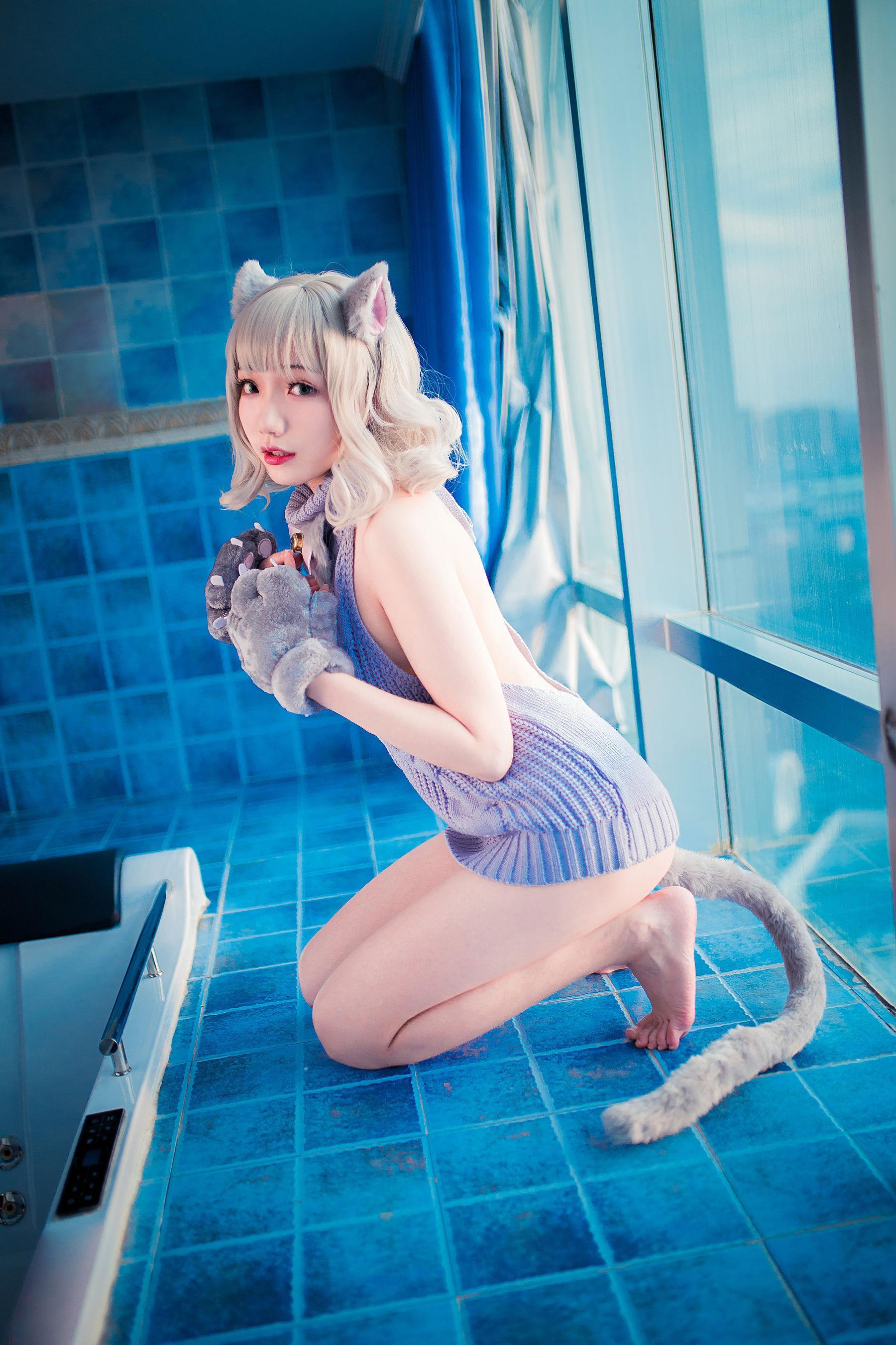 [网红COSER] 萝莉福利真央Mao – 露背毛衣(25)