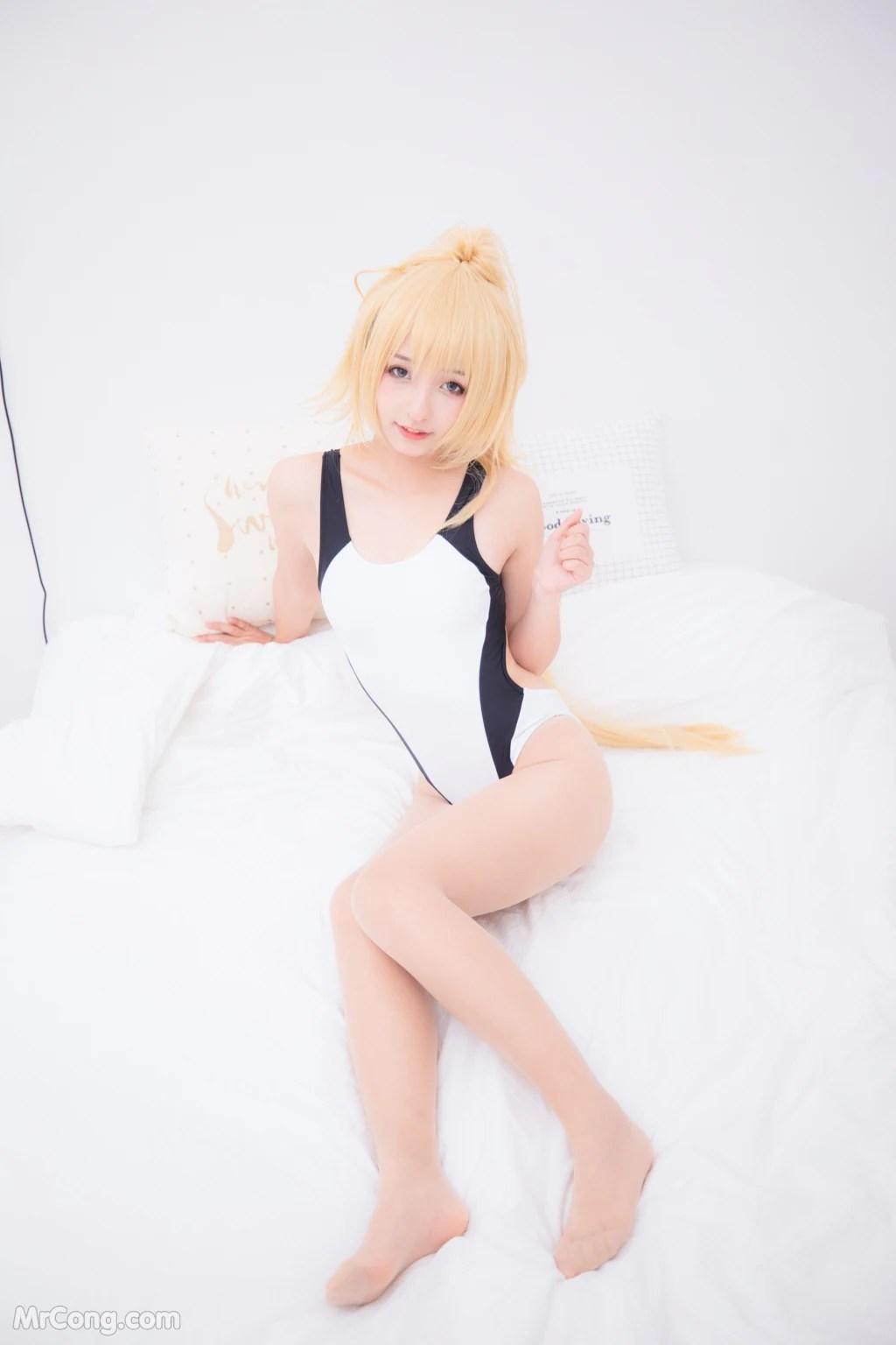 Coser@神楽坂真冬 Vol.036: 电子相册-白贞德《Swimingthedrea》(150 photos)(57)