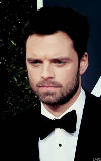 Sebastian Stan 2epGNeEx_o